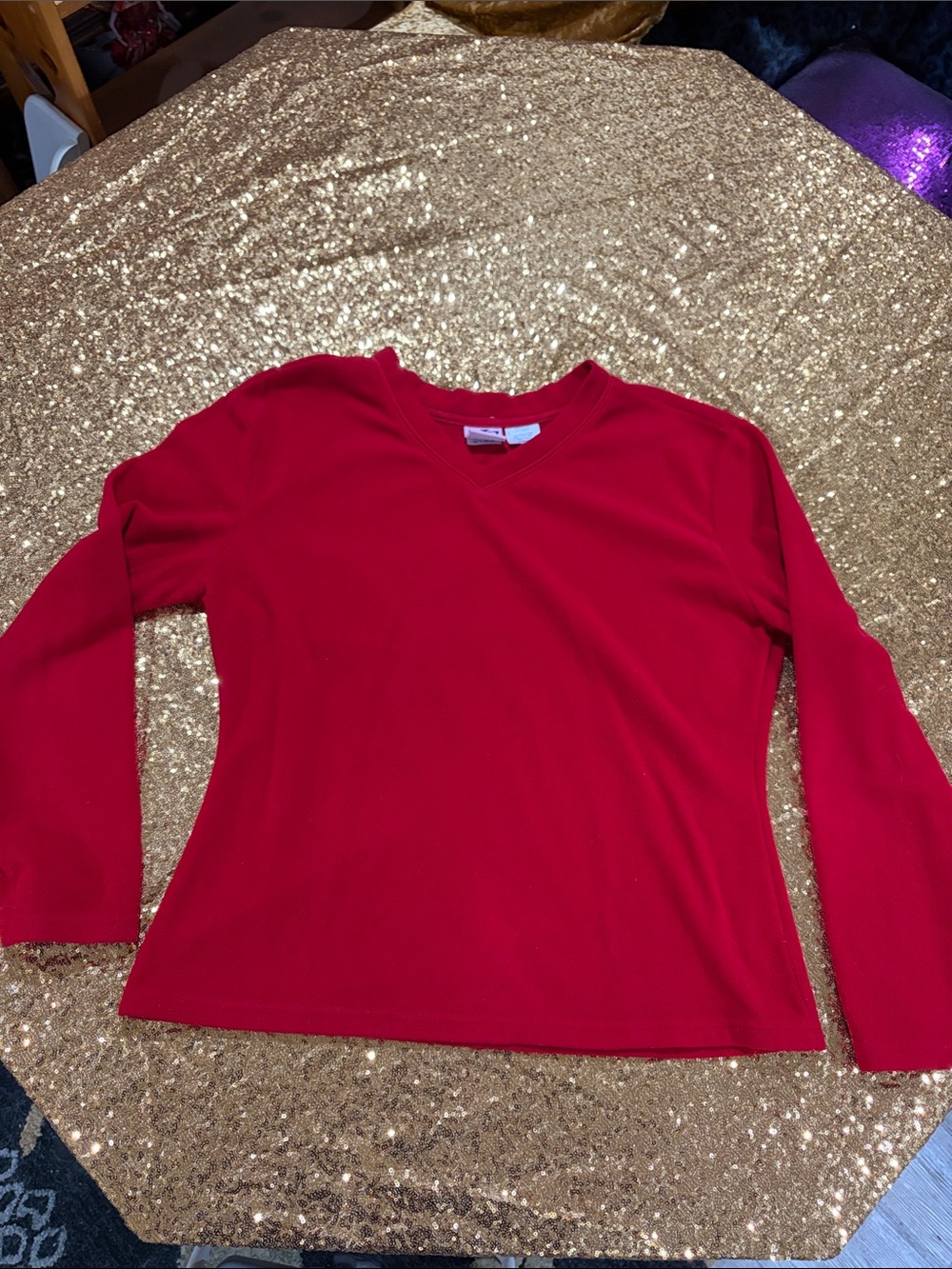 Logo Athletic by Reebok Women's Red V-Neck Long Sleeve Fleece Top